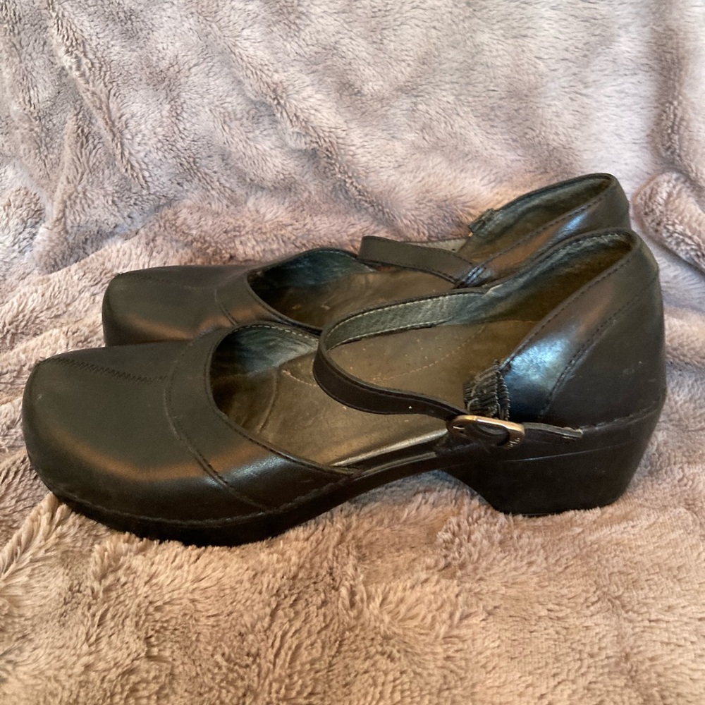 Dansko Sam Mary Jane Clogs Womens Size 41 EU 9.5-10US Black Leather Buckle Strap